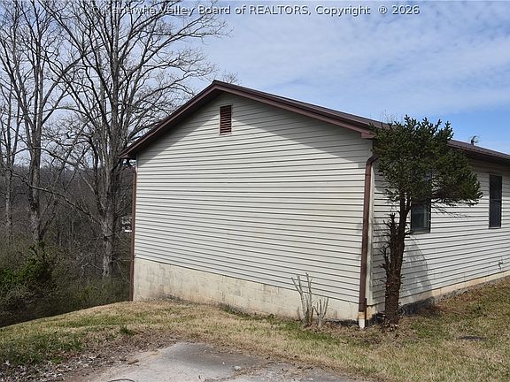 2nd image of 102 Ridge Rd