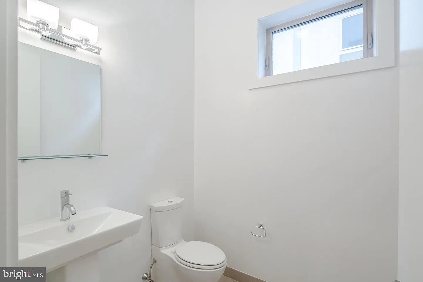3 bed, 3.0 bath, 1896 sqft, $3,095 — Photo 3