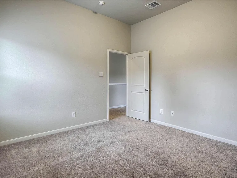 3720 Daisy Ln — Photo 23