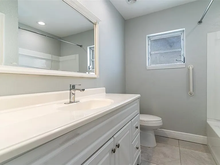 124 Shelley Dr — Photo 11