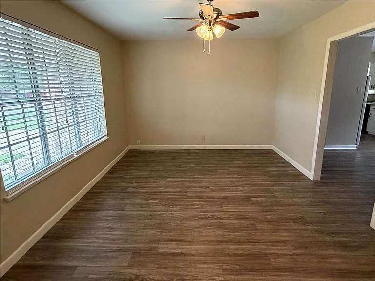 4314 Driftwood Pl — Photo 2