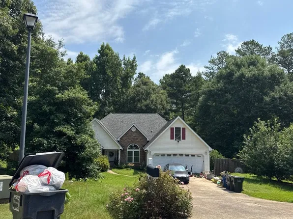 4518 Yorktown Dr, Bethlehem, GA 30620