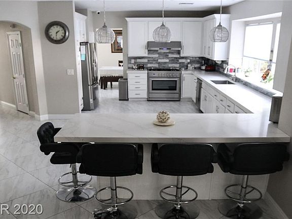 2nd image of 2624 Ontario Dr