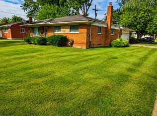 25055 Pierce St, Southfield, MI 48075