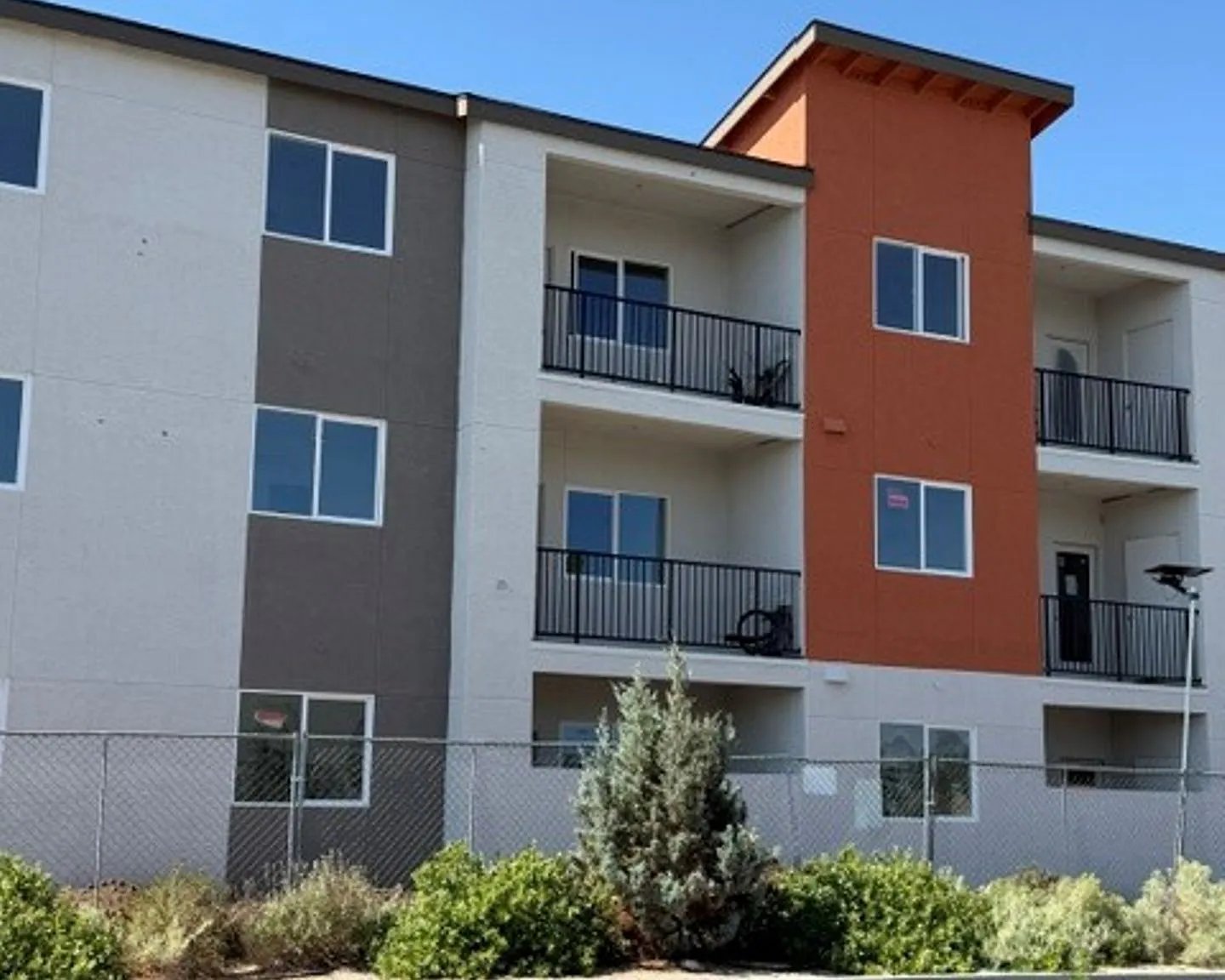 Arrowleaf Apartments — Photo 2