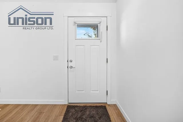 3 bed, 2.5 bath, 1650 sqft, $3,800 — Photo 1