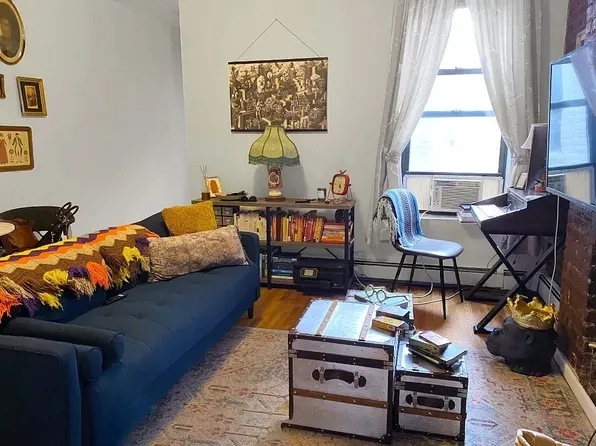 164 E 107th St #2, New York, NY 10029