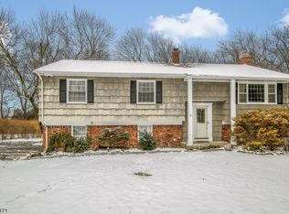 26 Ramar St, Flanders, NJ 07836