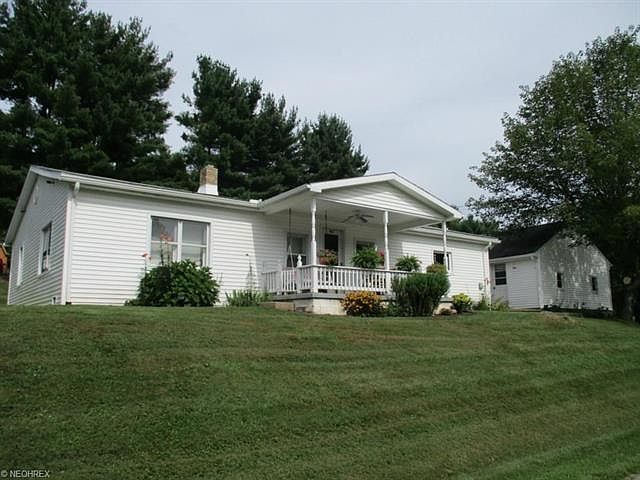1st image of 987 Lawvers Ln NE
