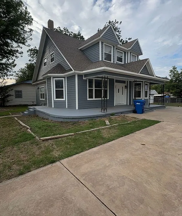 2424 W Oklahoma Ave
