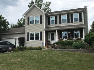 1107 Lindsey Ln, Heyworth, IL 61745