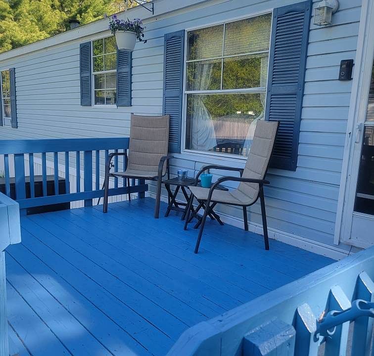 1st image of 40 Goosefare Dr