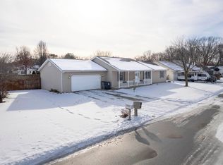 10840 Metea Ln, Osceola, IN 46561