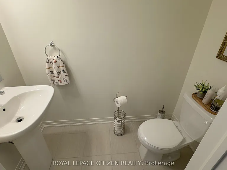 28 Emmas Way W — Photo 17