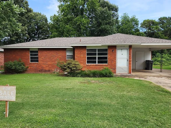 1712 Broadmoor Rd, Jonesboro, AR 72401