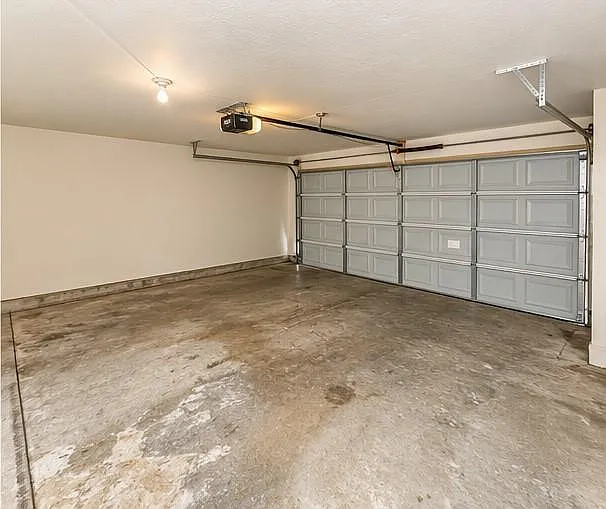 4 bed, 3.0 bath, 1450 sqft, $1,895 — Photo 4