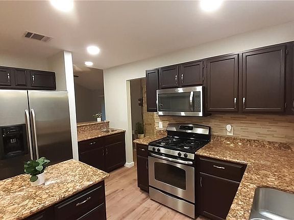 4th image of 2505 Wood Chase Trl
