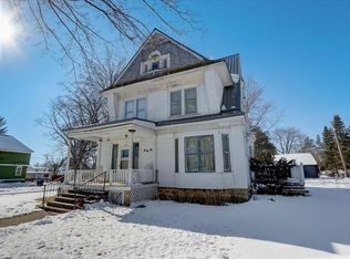 407 N Cleveland St, Poynette, WI 53955