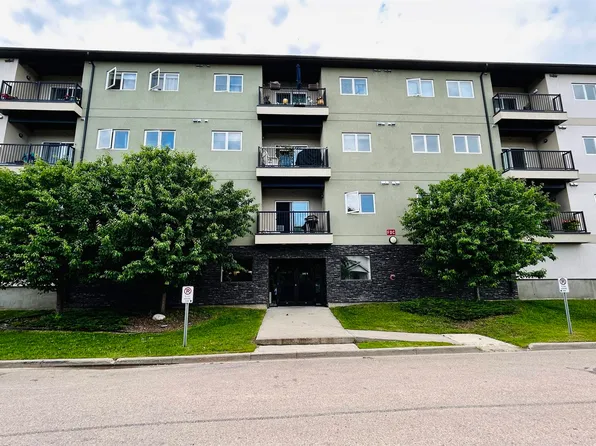 5302 51st St #211, Bonnyville, AB T9N 2E3