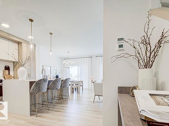 2nd image of 141 Ficus Way