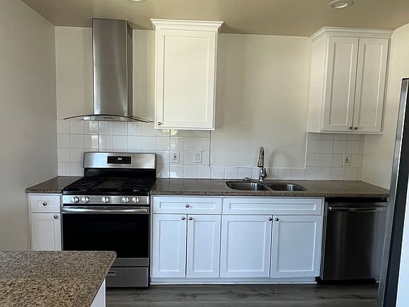 5th image of 7420 Vicki Dr