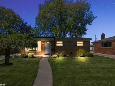 28619 Palm Beach Dr, Warren, MI, 48093