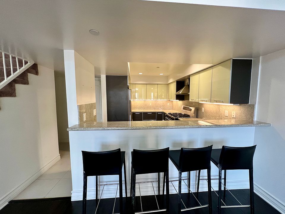 Breakfast Bar