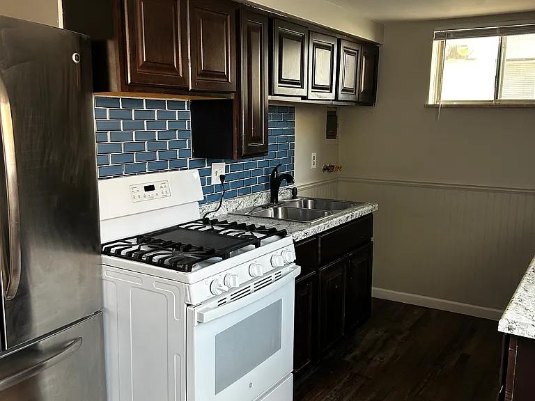 2611 W Wardcliffe Dr #A — Photo 7