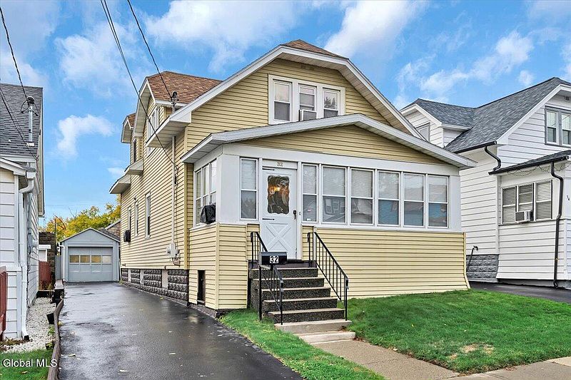 3rd image of 32 Bonheim Street