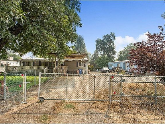 4th image of 8264 Lake St