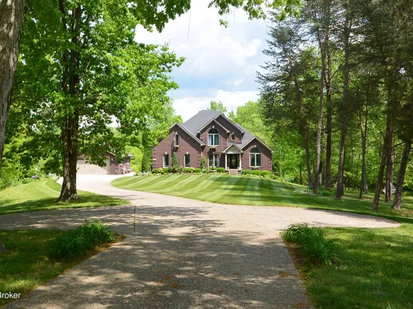 1464 E Sanders Ln, Mount Washington, KY 40047