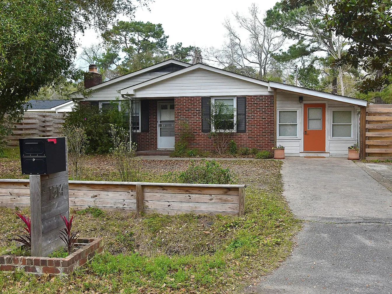 1514 Balsam St — Photo 1