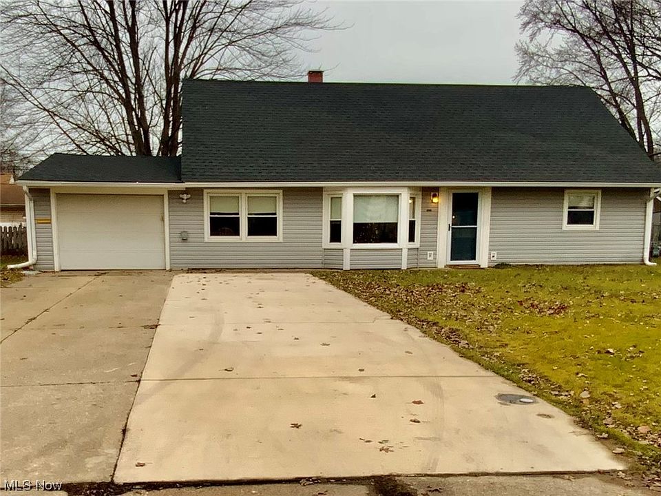 1st image of 4895 Greenwood Dr