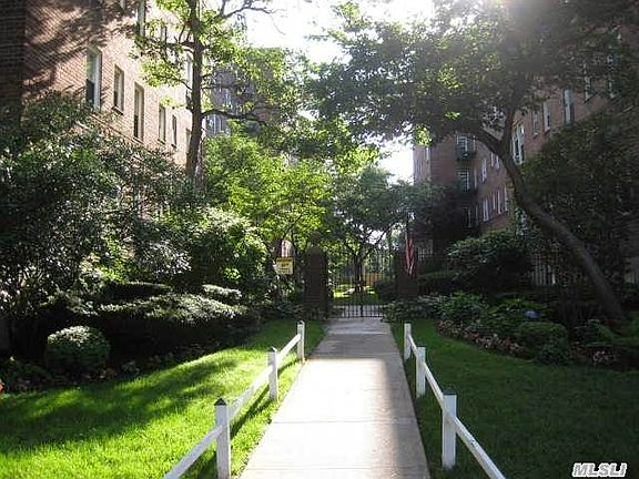 2nd image of 30 Cathedral Ave APT 1B