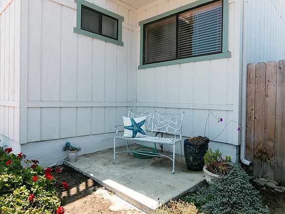 5th image of 2572 Pierpont Blvd