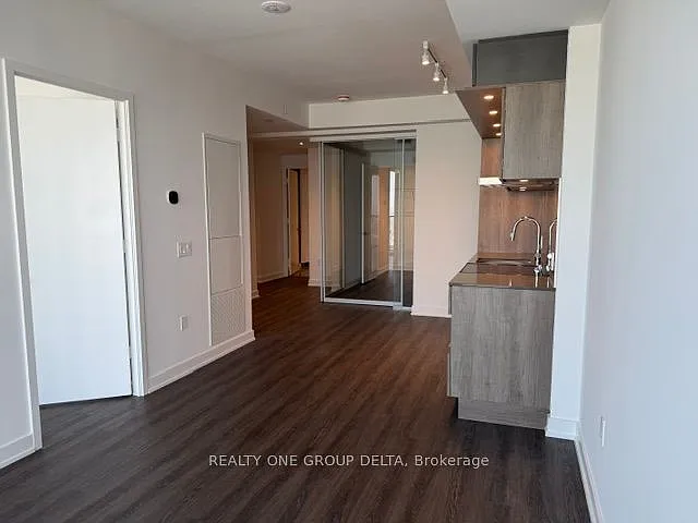 448 Burnhamthorpe Rd W #5807 — Photo 10