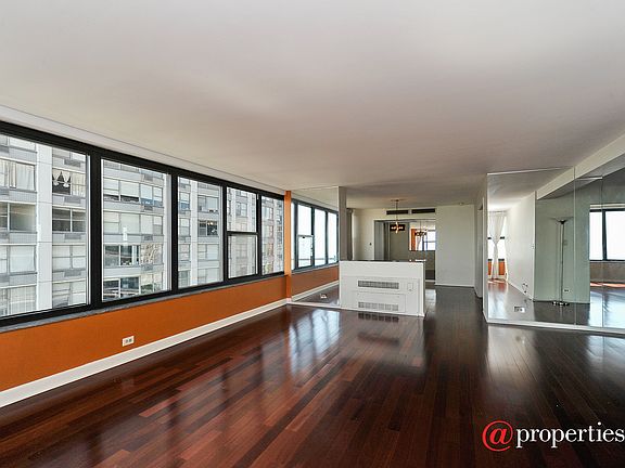 Living Room / Dining Room