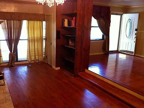 4th image of 10728 Dunaway Dr