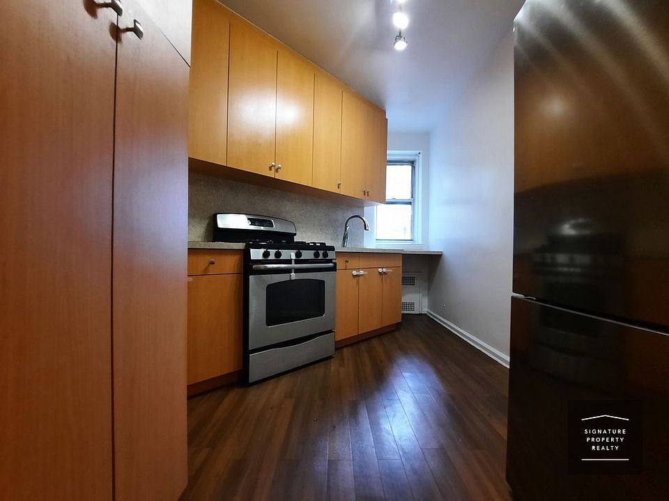 1st image of 515 Avenue I Ste 1