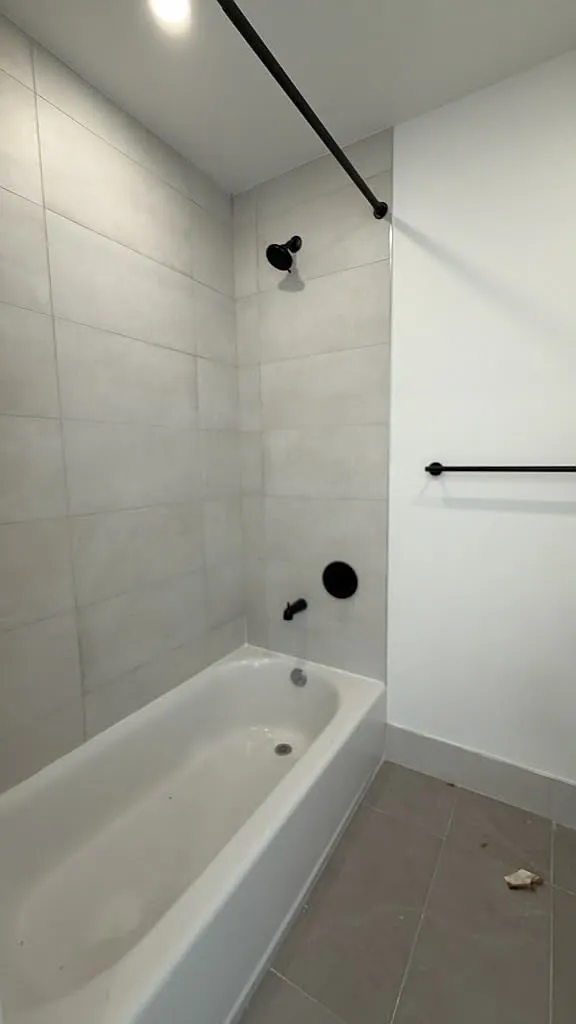 3 bed, $3,575 — Photo 3