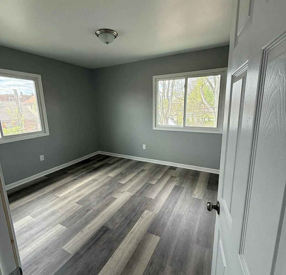 3 bed, 1250 sqft, $1,320 — Photo 4