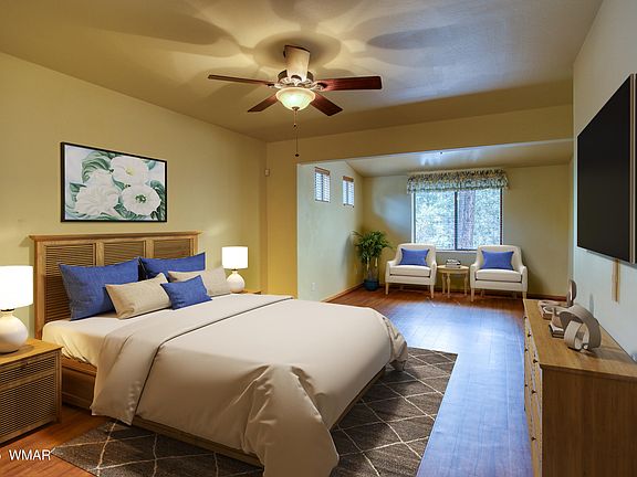 3rd image of 420 N Retreat Dr