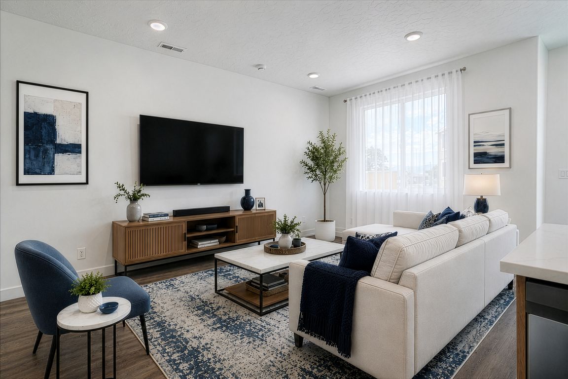 3-bedroom living room (does not include fireplace)