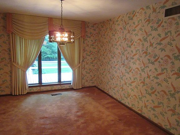 4th image of 635 Ashwood Dr