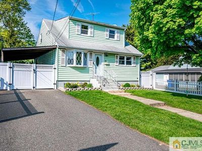 122 N Main St, Iselin, NJ, 08830