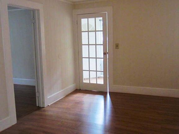 3rd image of 1522 Lovett St