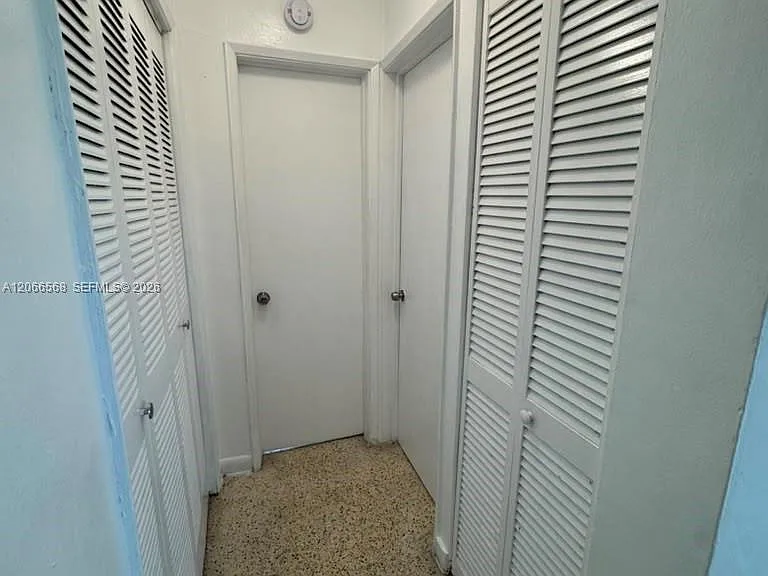 735 W 15th St #4 — Photo 6