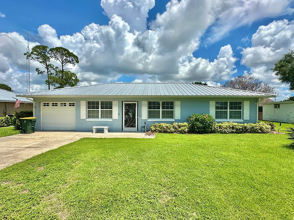 126 Lake Francis Dr