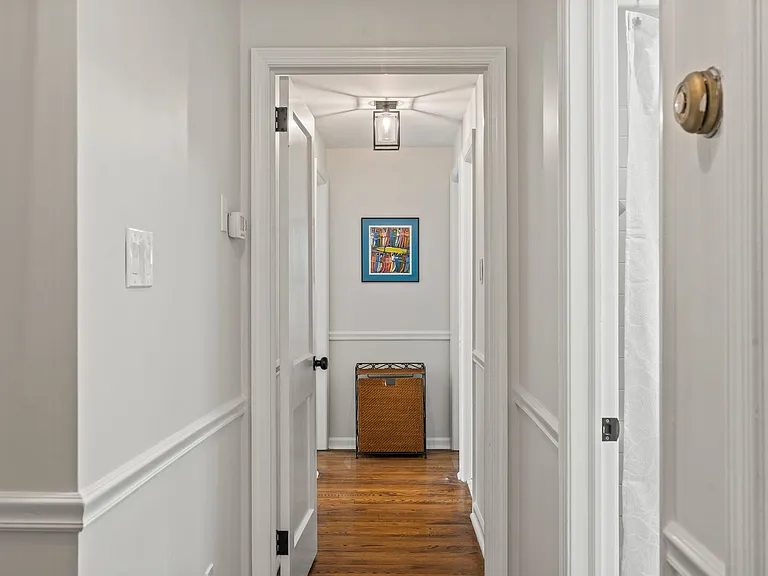 341 Crum Creek Ln — Photo 17