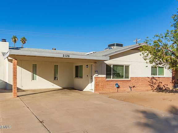 3rd image of 2126 W DAHLIA Drive